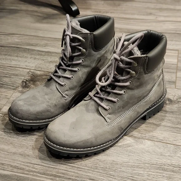 will's vegan store Shoes Euc Wills Vegan Store London Sz Is